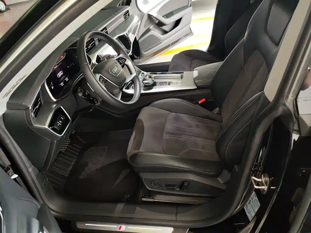 Audi A7L — миниатюра 16