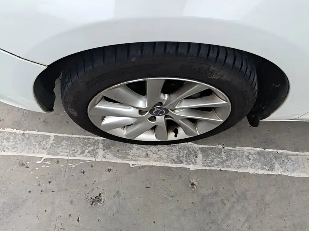 Volvo S60 — миниатюра 23