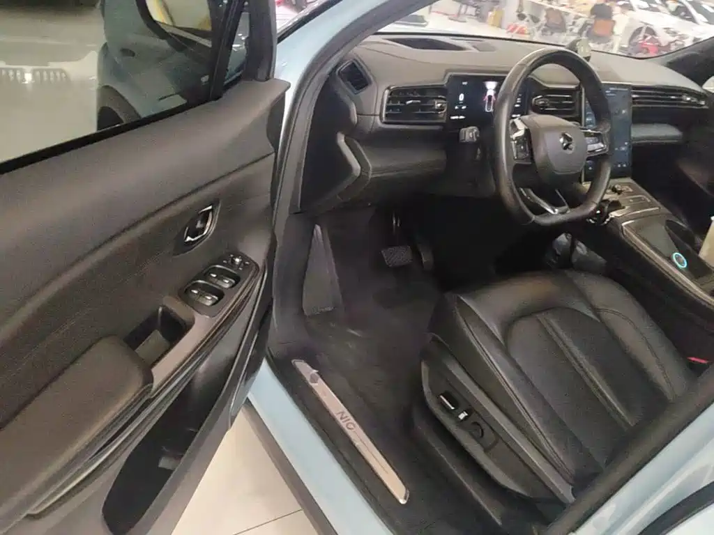 NIO ES6 — миниатюра 16