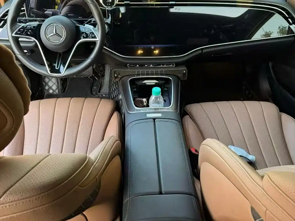 Mercedes-Benz E-Class — миниатюра 5