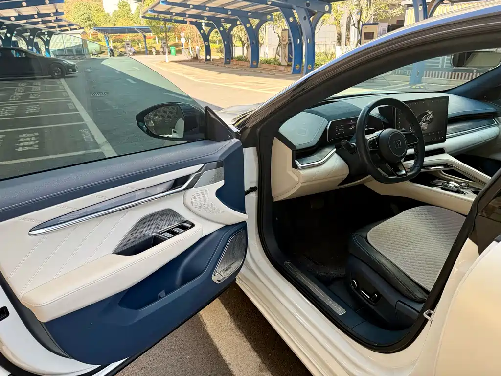 ZEEKR EXTREME KRYPTON 001