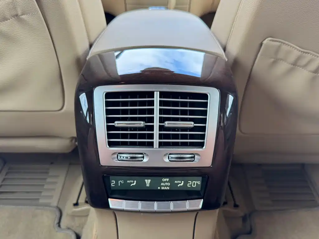 Mercedes-Benz S-Class — миниатюра 20