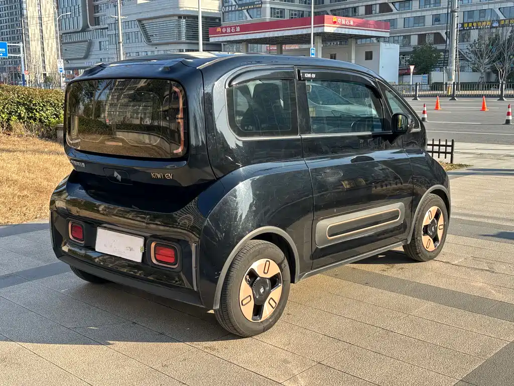 BAOJUN KIWI EV