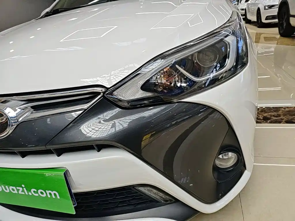 Toyota Yaris L — миниатюра 24