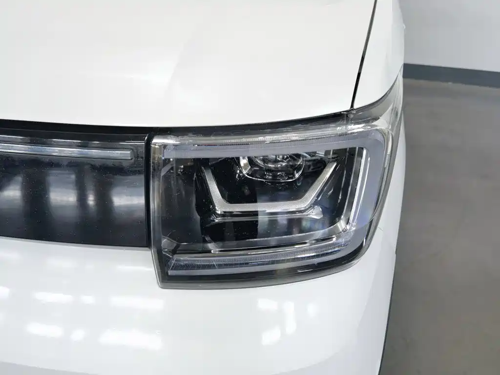 Wuling MINIEV — миниатюра 7