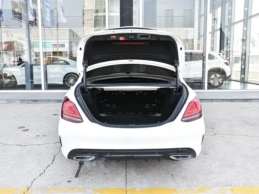 Mercedes-Benz C-Class — миниатюра 19