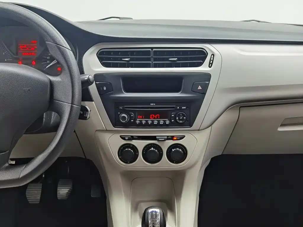Citroen Elysee — миниатюра 12