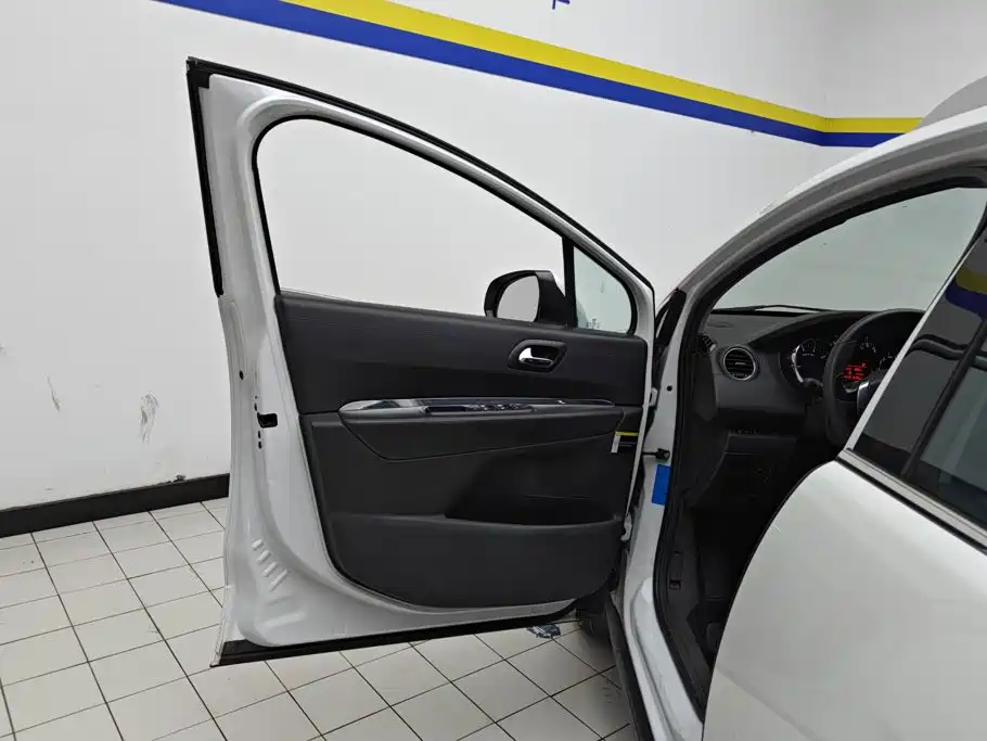 Peugeot 3008 — миниатюра 7