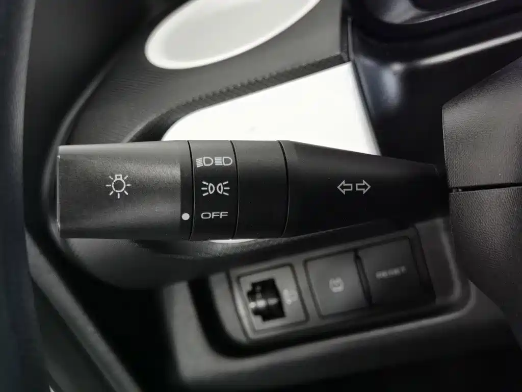 Wuling MINIEV — миниатюра 21