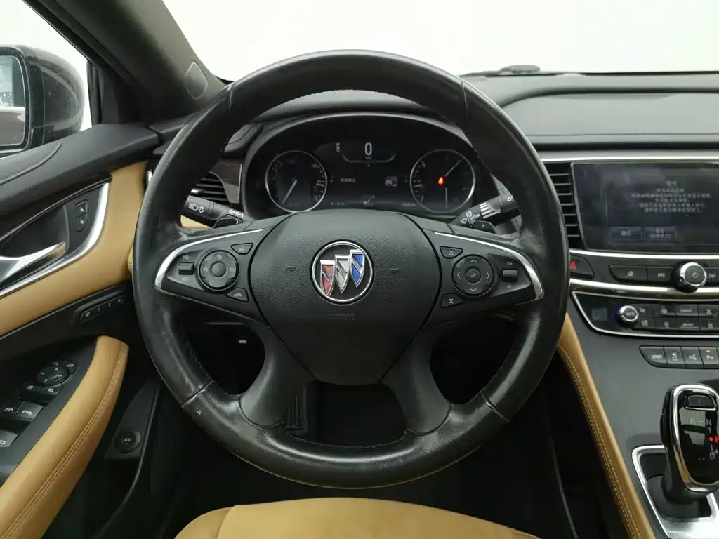 Buick LaCrosse — миниатюра 11