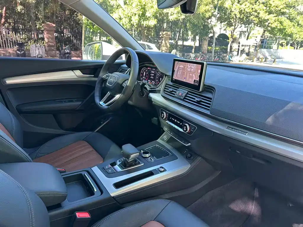 Audi Q5L — миниатюра 15