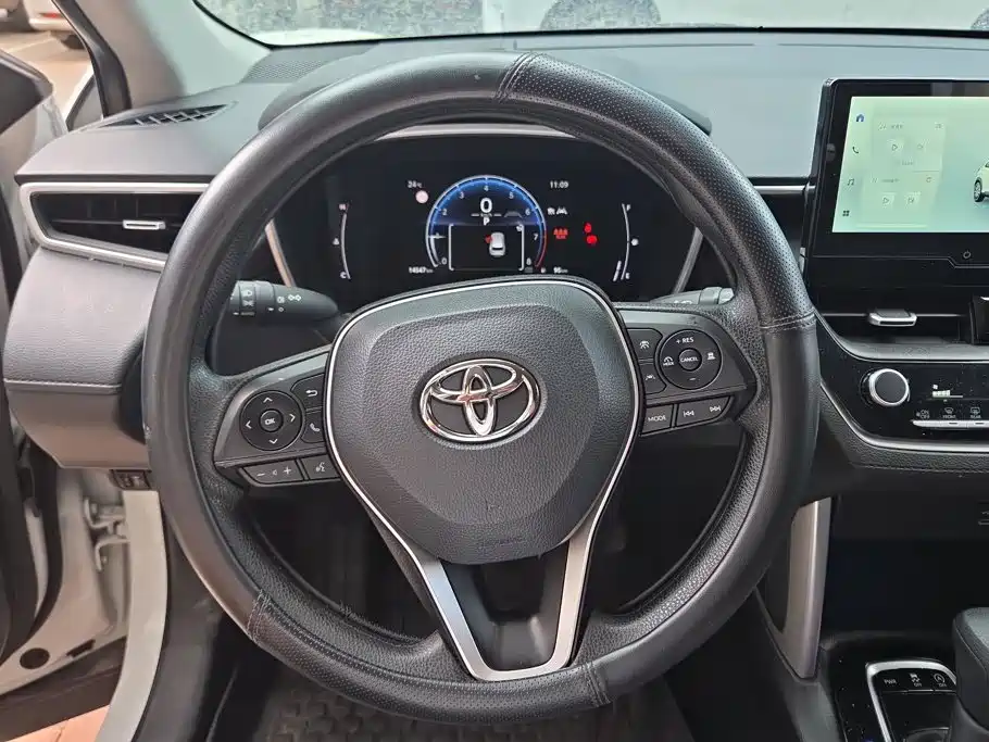 Toyota Frontlander — миниатюра 15