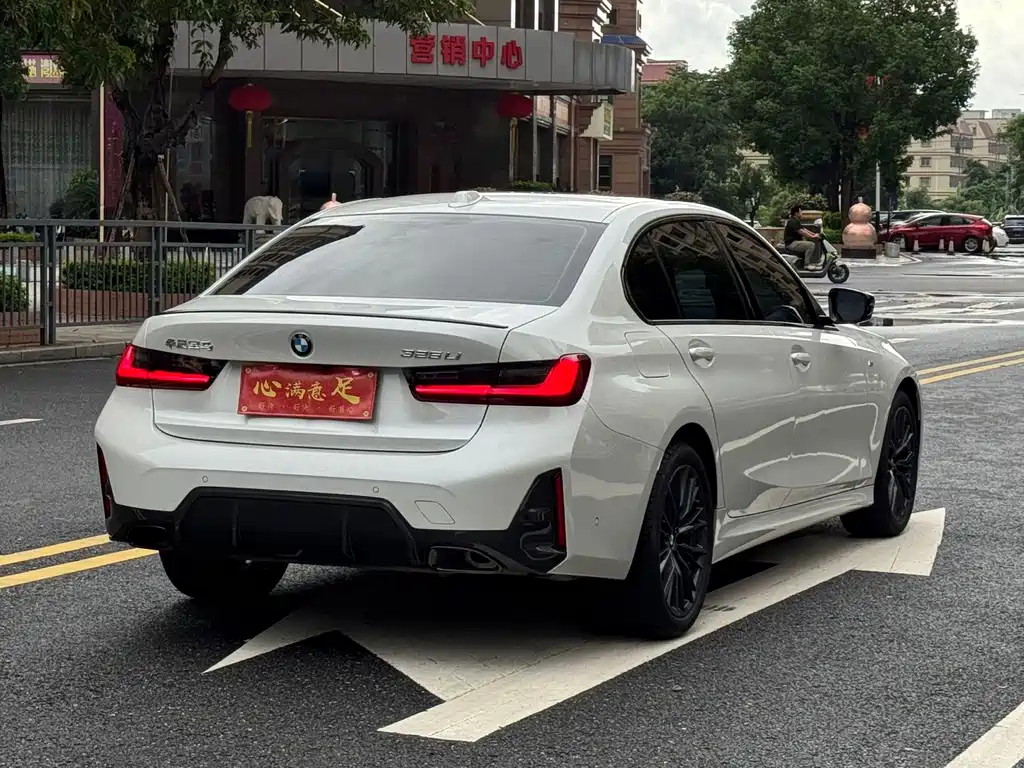 BMW 3 Series — миниатюра 4