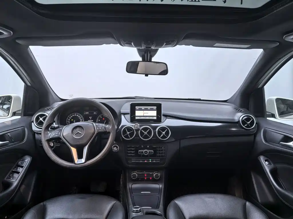 Mercedes-Benz B-Class — миниатюра 12