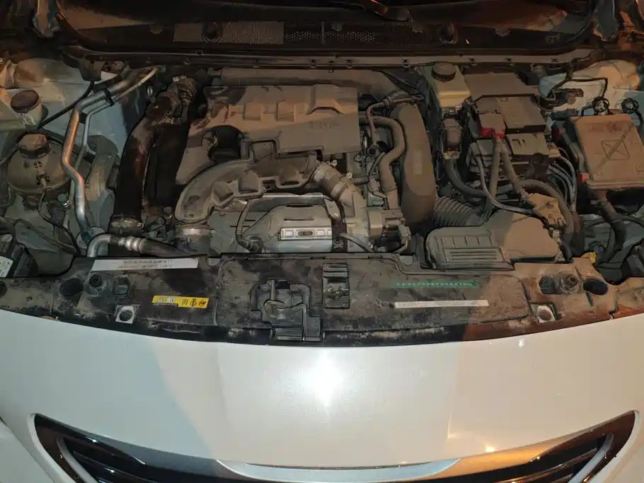 Peugeot 408 — миниатюра 10