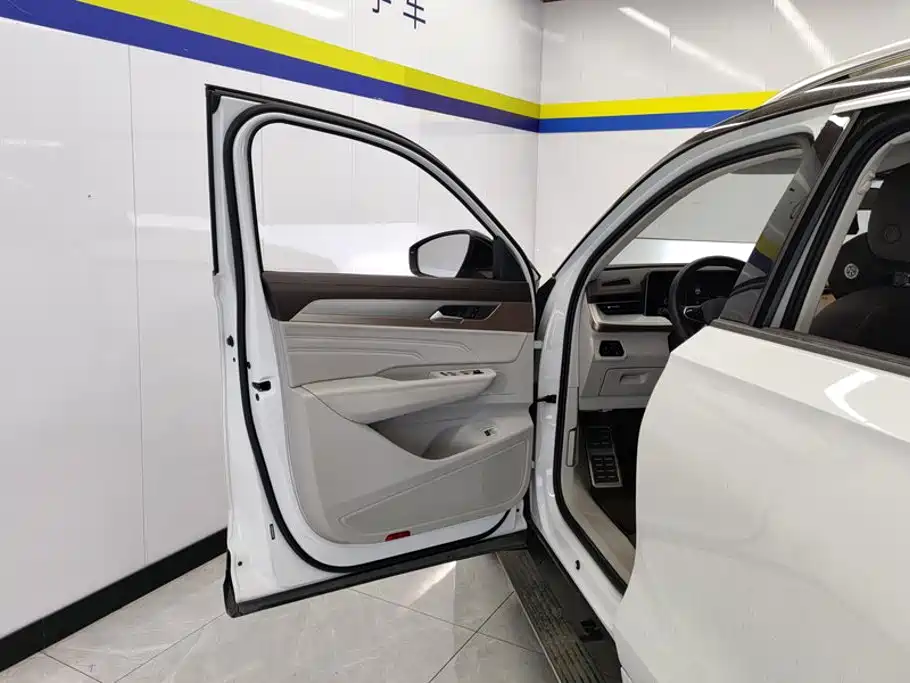 Volkswagen Tavendor — миниатюра 7