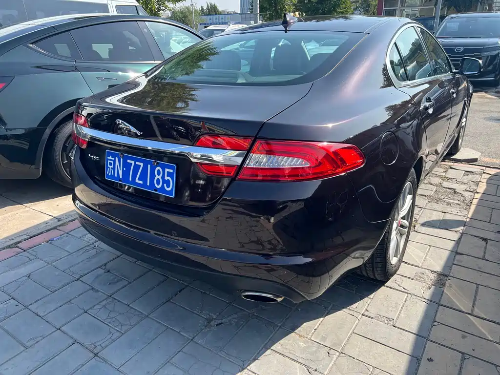 Jaguar XF — миниатюра 5