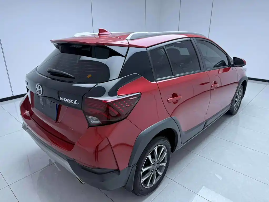 Toyota Yaris L — миниатюра 4