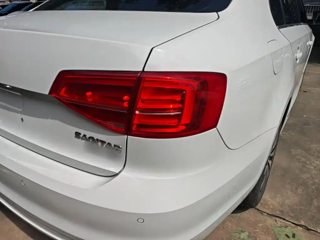 Volkswagen Sagitar — миниатюра 8