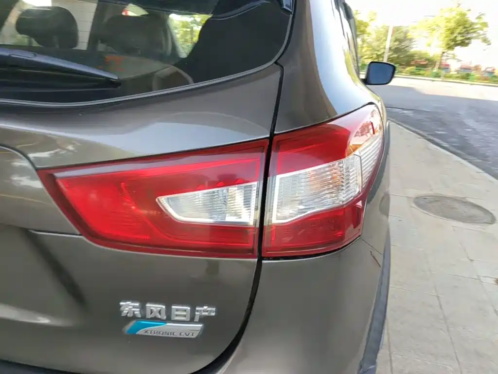 Nissan Qashqai — миниатюра 8