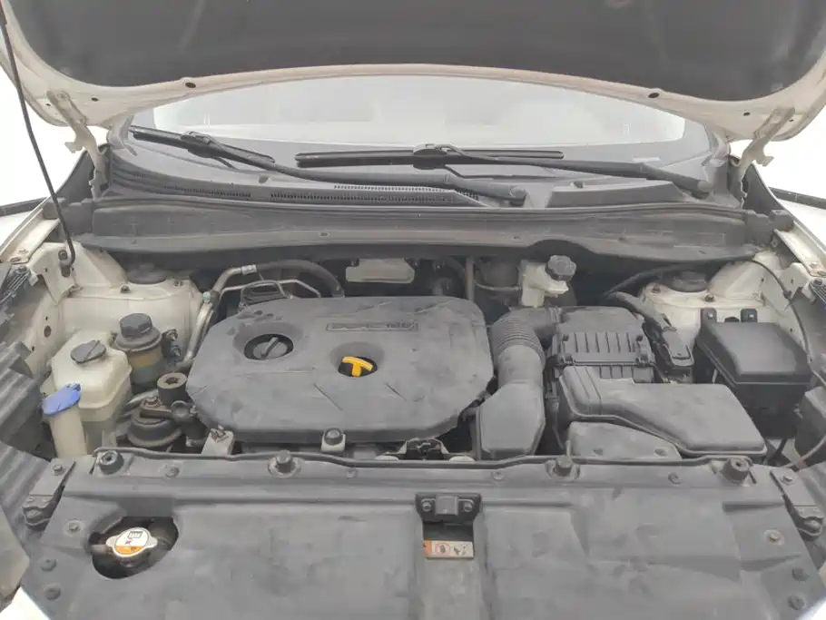 Hyundai BAIC Hyundai ix35 ix35 2015 2.0L AT IV
