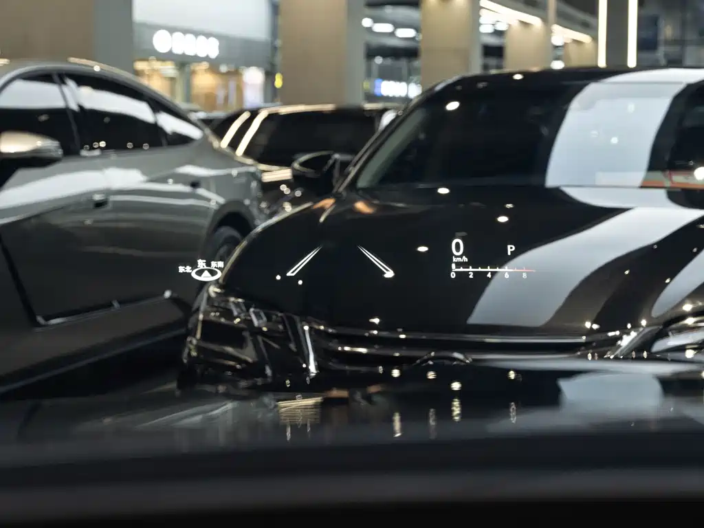 Lexus LS — миниатюра 23