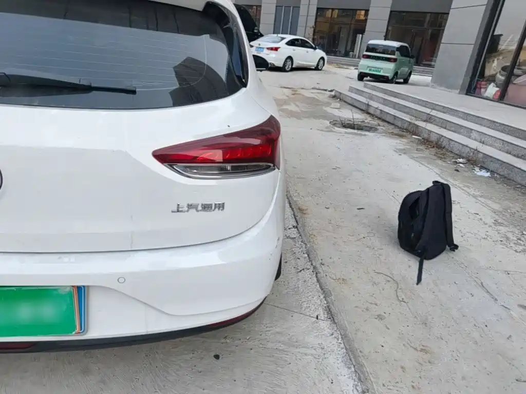 Buick Excelle — миниатюра 8
