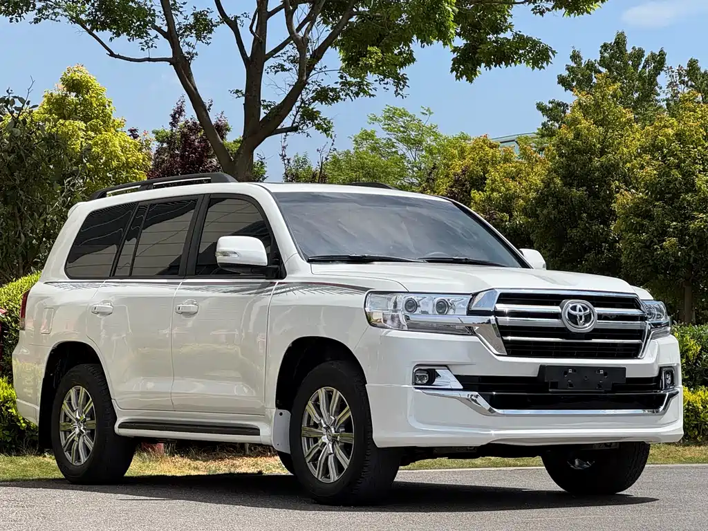 Toyota Land Cruiser 2012 4.0L AT VX