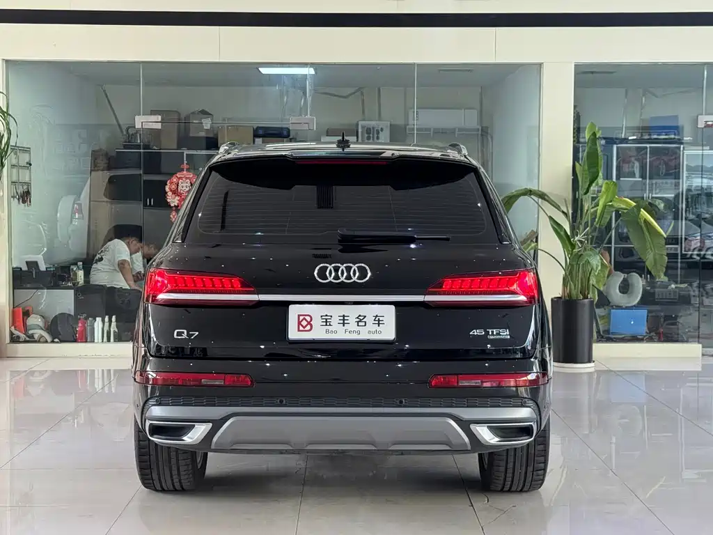 Audi Q7 — миниатюра 18