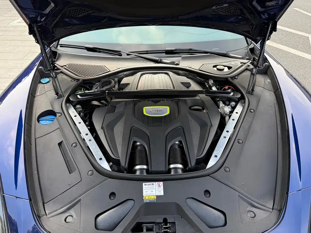 Porsche Panamera Hybrid — миниатюра 4