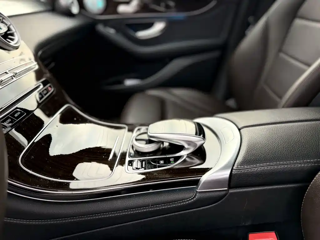 Mercedes-Benz GLC — миниатюра 16