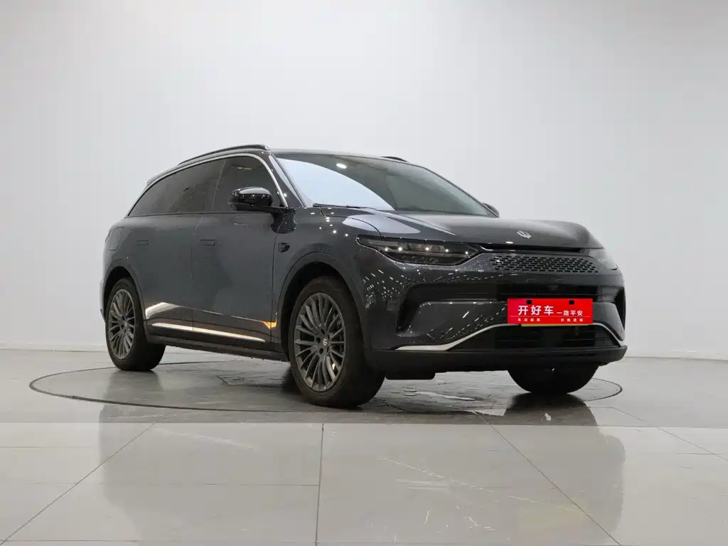 Leapmotor Leapmotor C11 — миниатюра 3