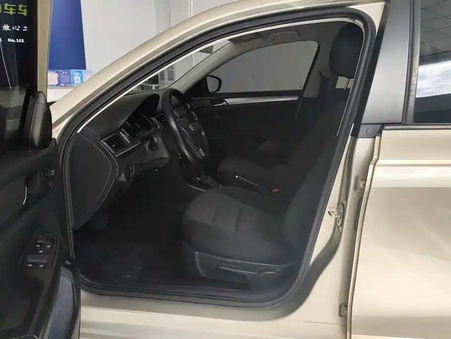 Volkswagen Bora — миниатюра 9