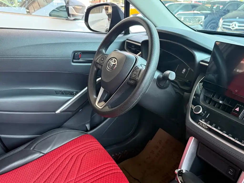 Toyota Frontlander 2023 2.0L CVT Lead