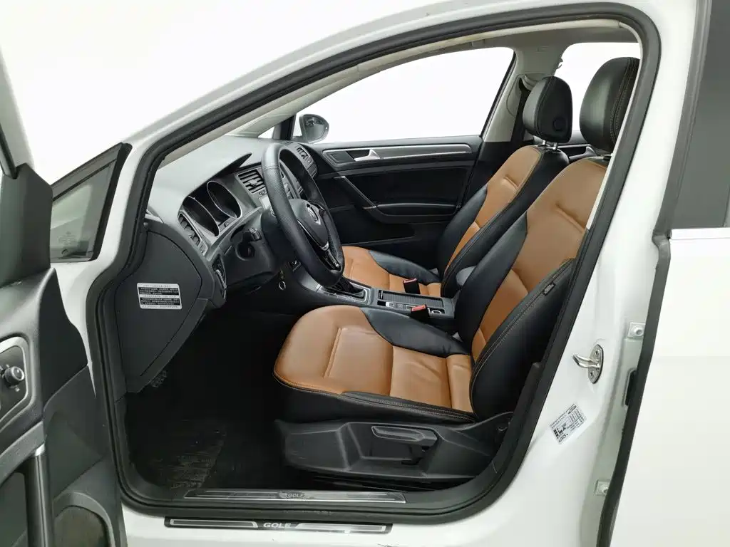 Volkswagen Golf — миниатюра 10