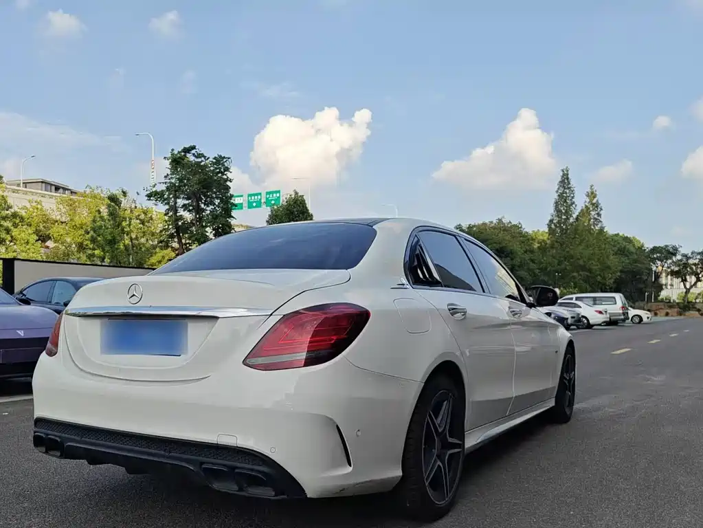 Mercedes-Benz C-Class — миниатюра 18
