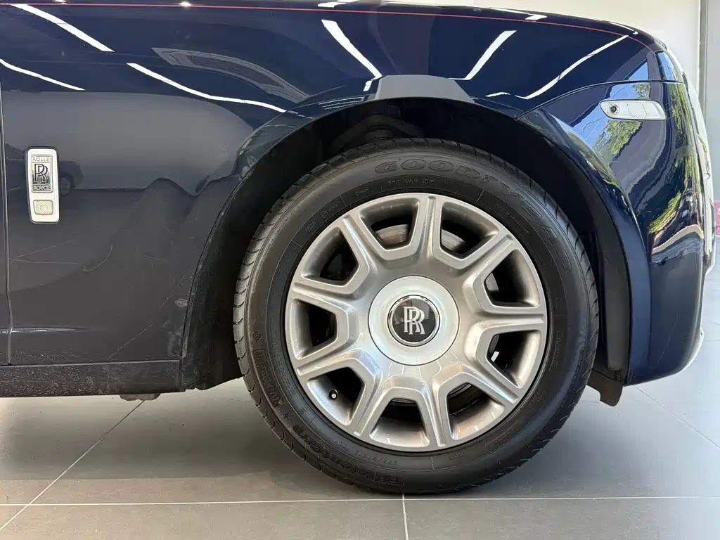Rolls-Royce Ghost — миниатюра 8