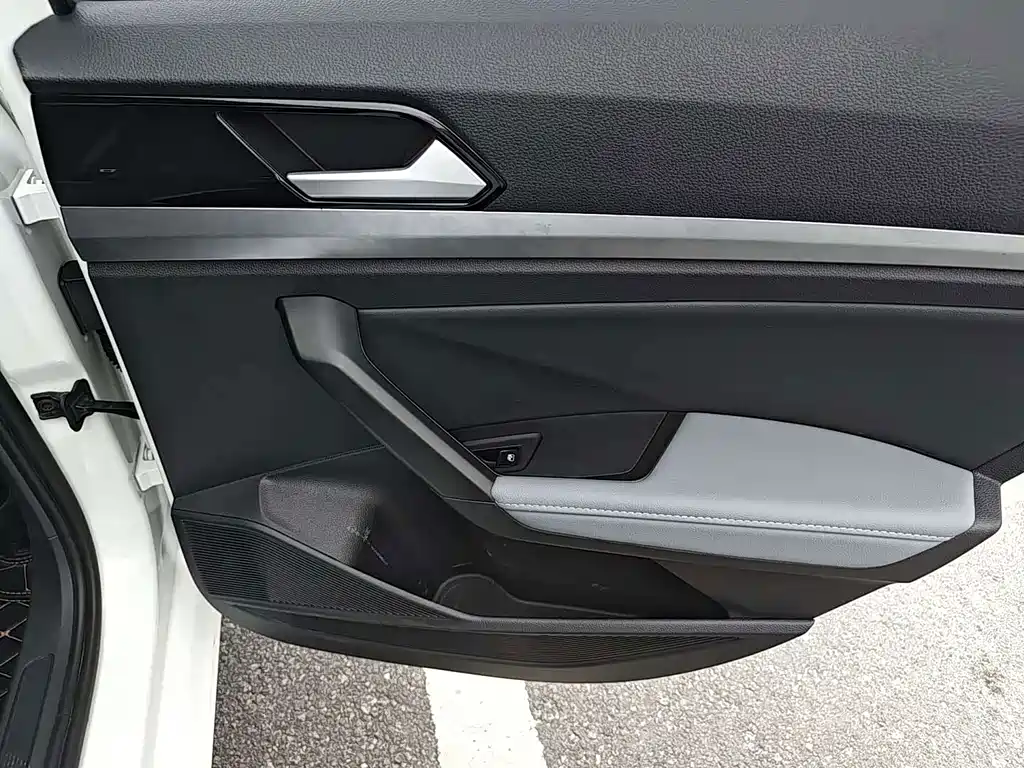 Volkswagen Lavida — миниатюра 7