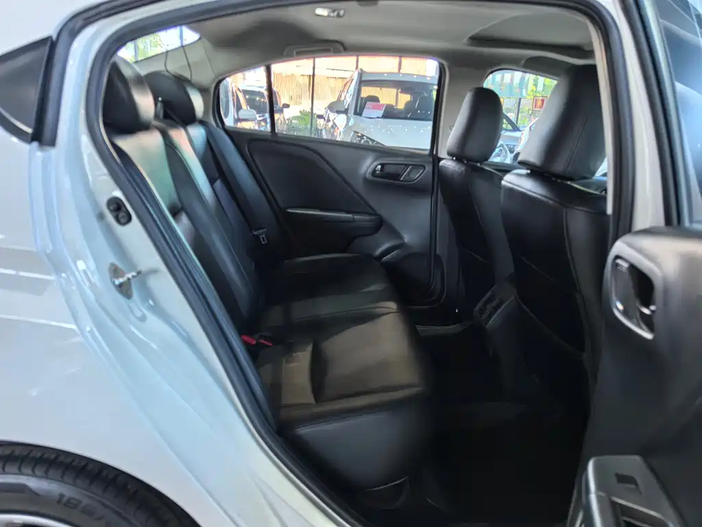 Honda City — миниатюра 10