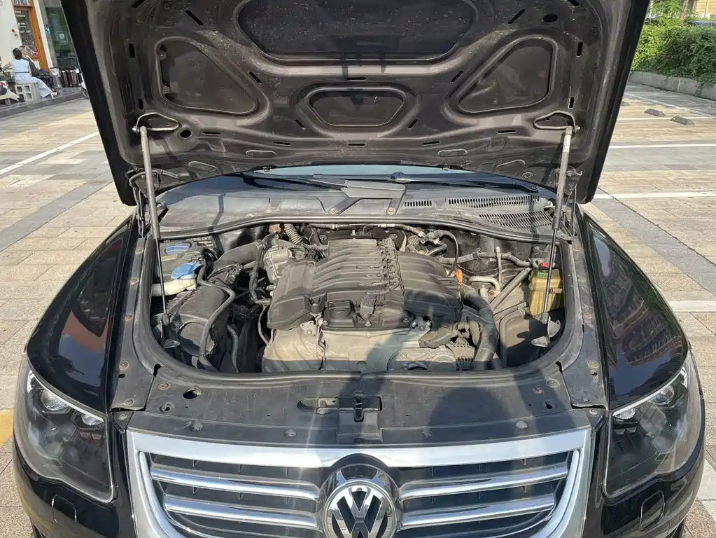 Volkswagen Touareg — миниатюра 18