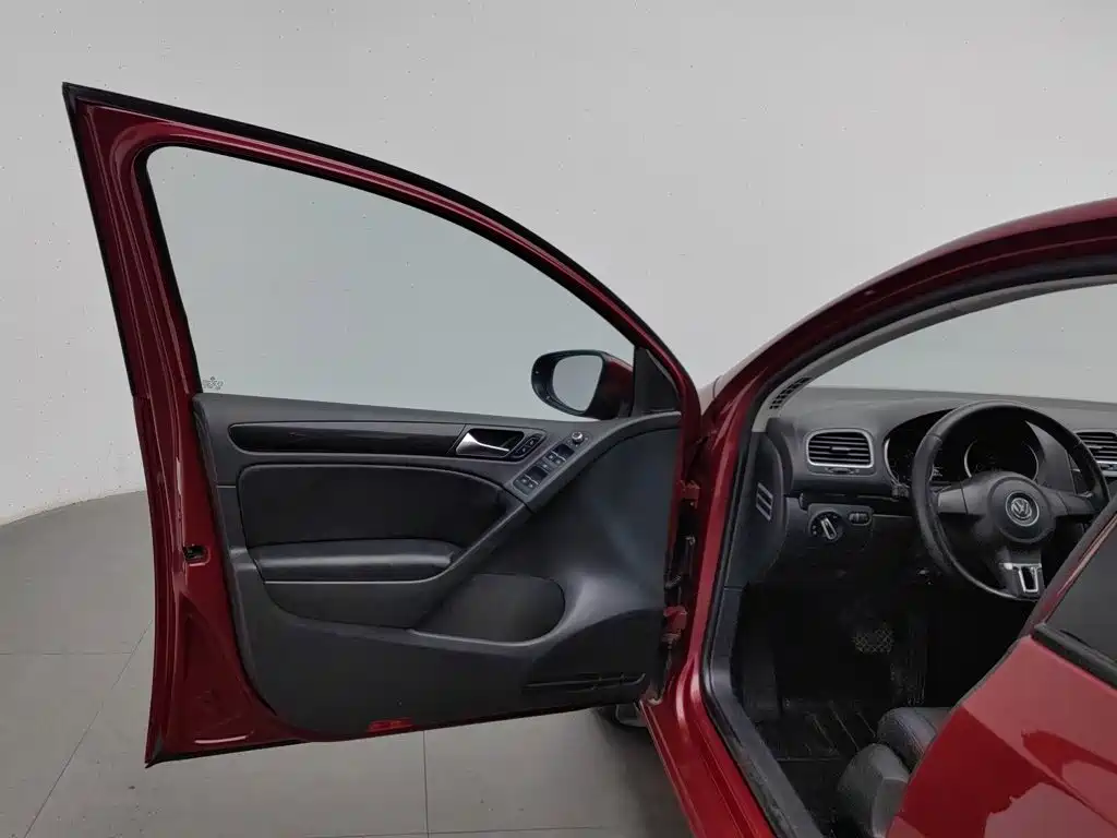 Volkswagen Golf — миниатюра 8