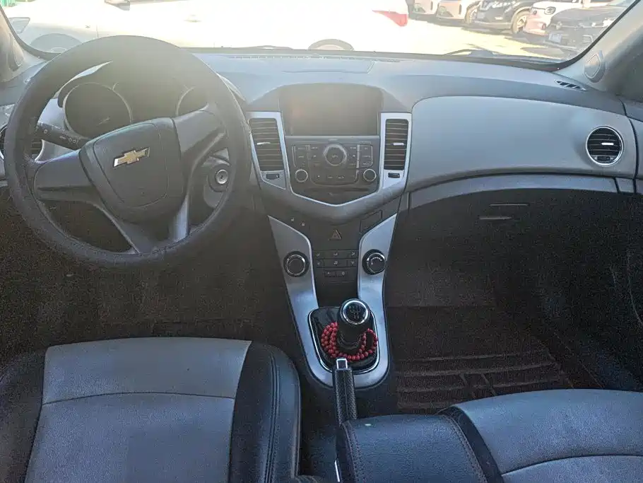 Chevrolet Cruze — миниатюра 12