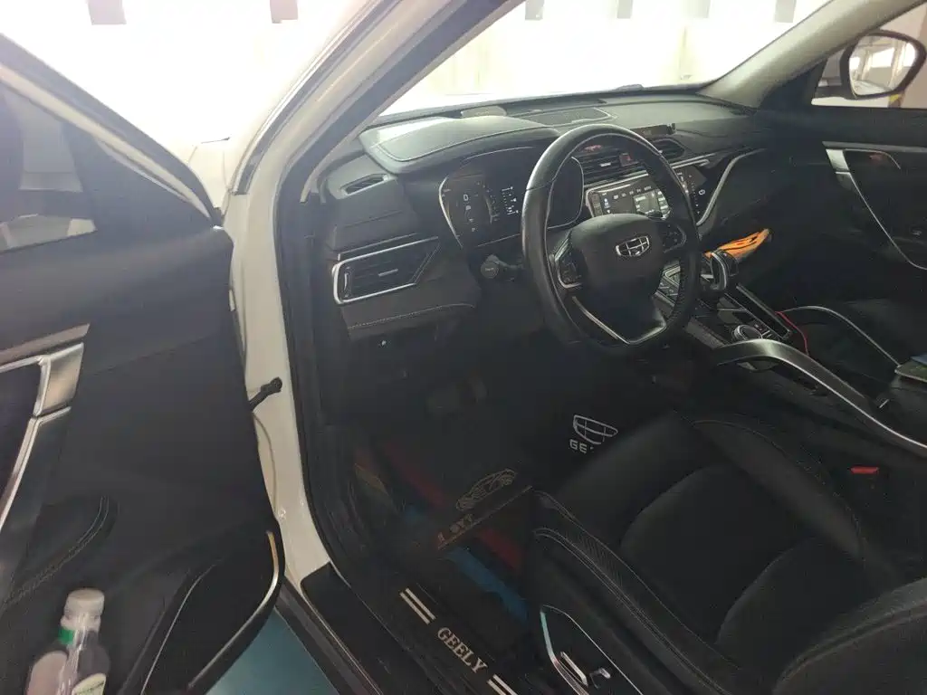Geely Boyue — миниатюра 17