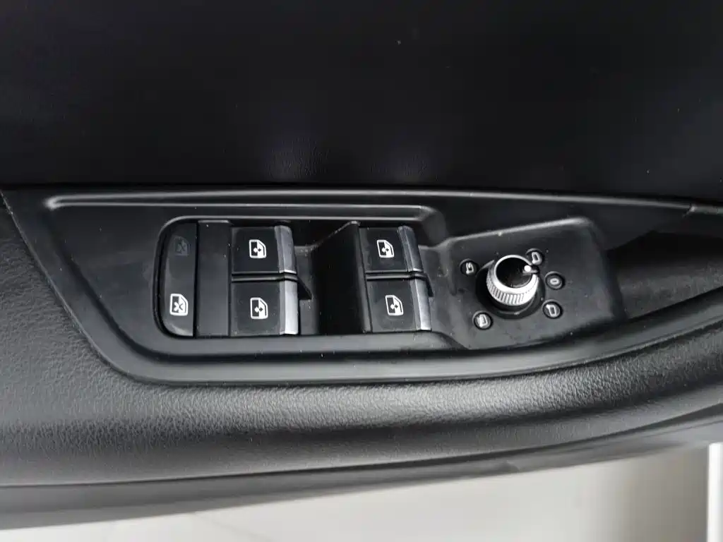 Audi A4L — миниатюра 9