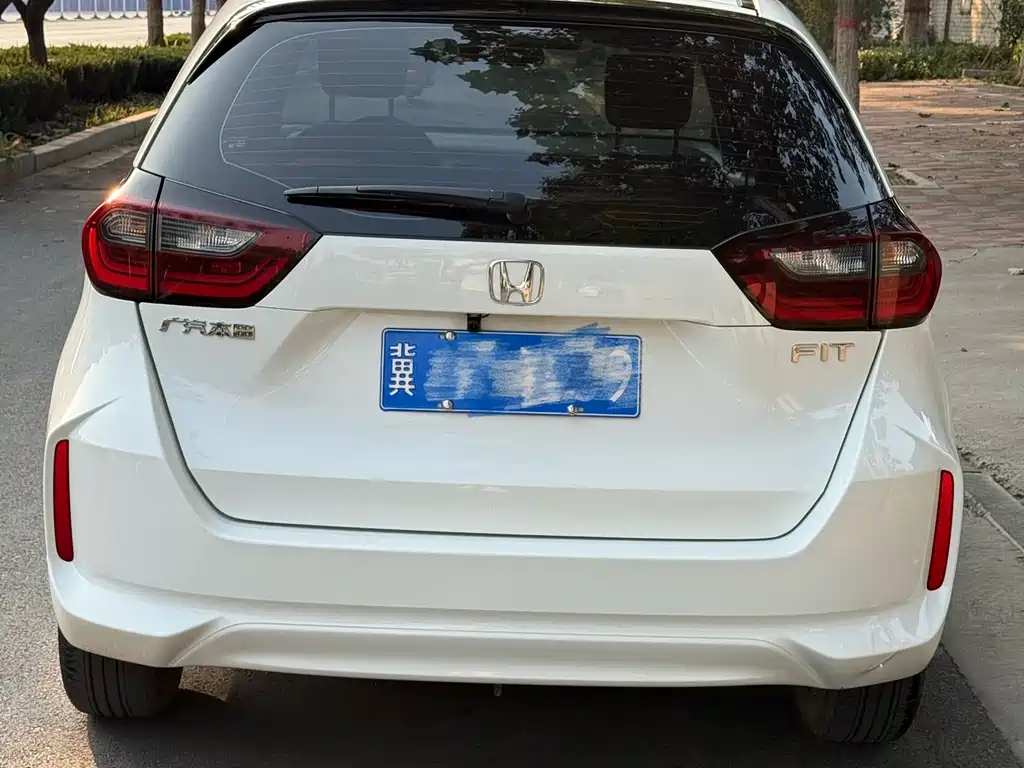 Honda Fit — миниатюра 4