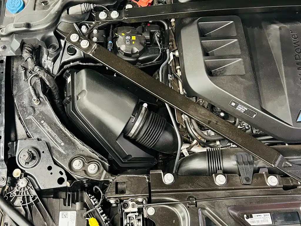 BMW M4 — миниатюра 37