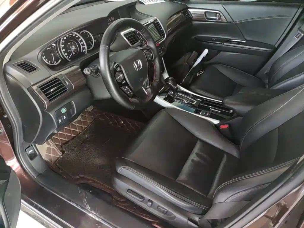 Honda Accord — миниатюра 15