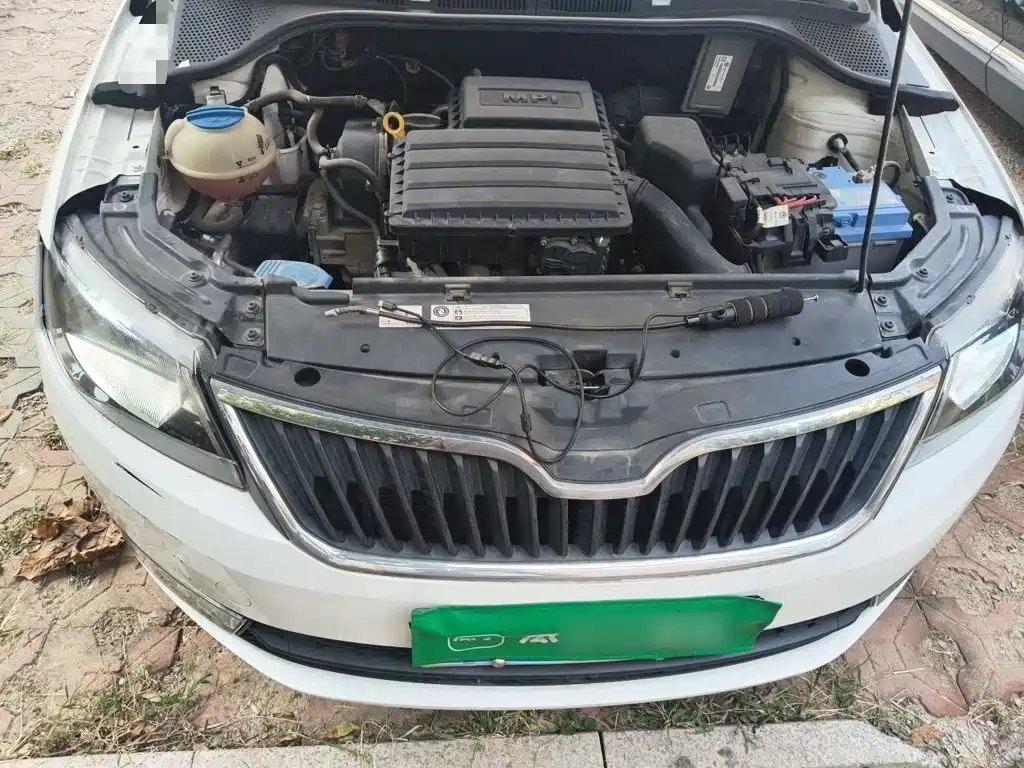 Skoda Rapid — миниатюра 16