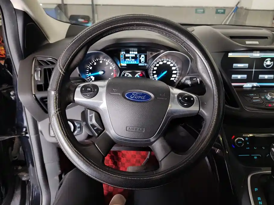 Ford Kuga — миниатюра 15