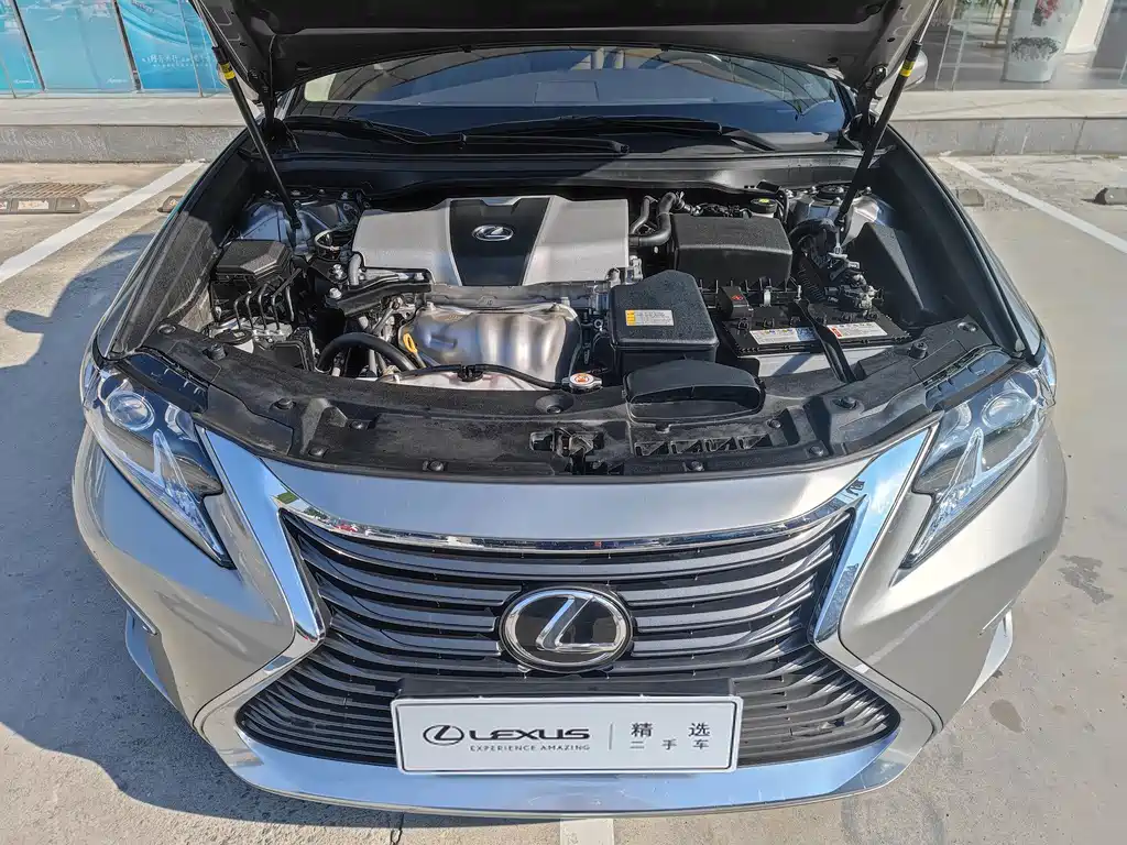 Lexus ES — миниатюра 4